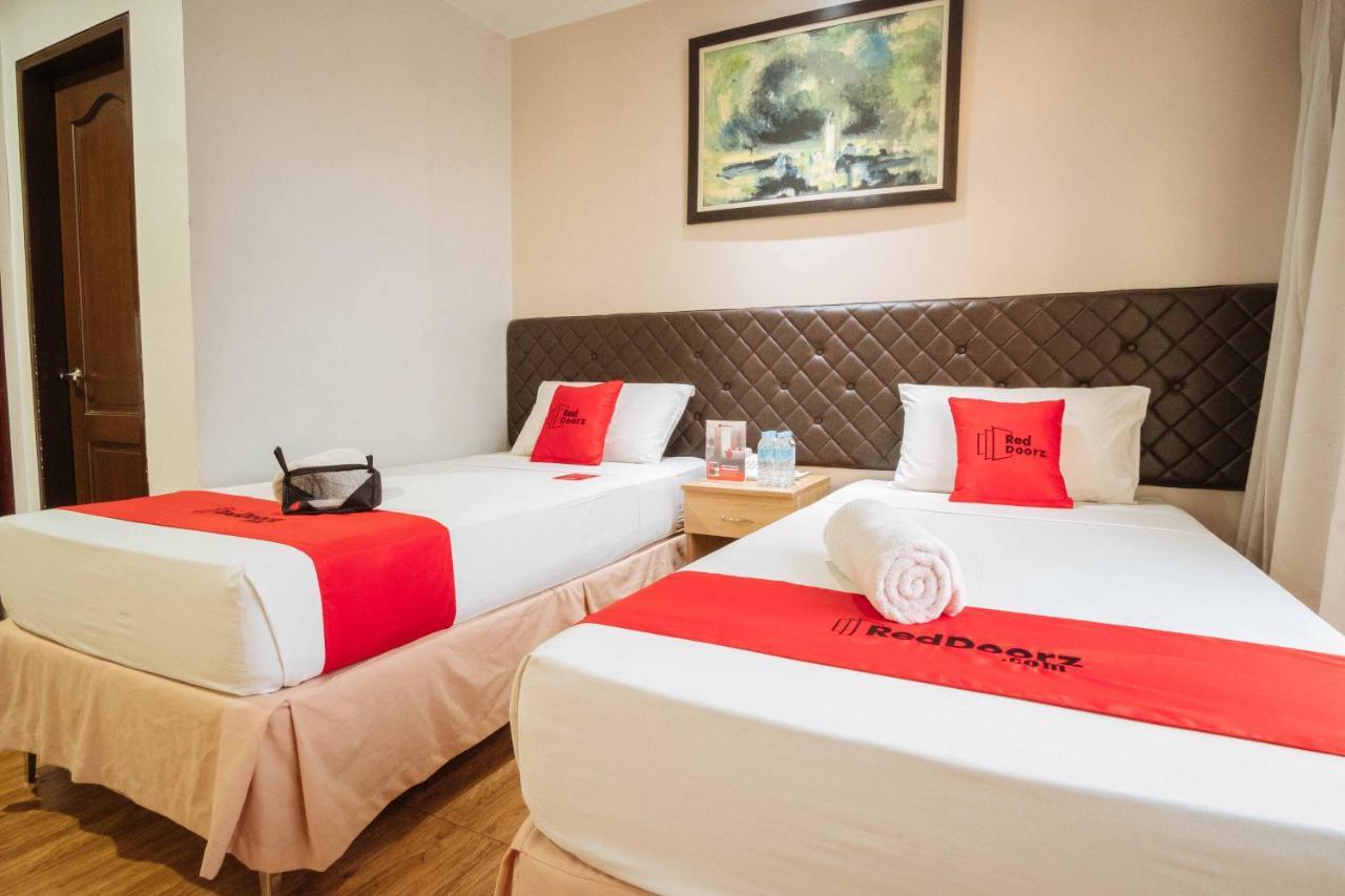 Reddoorz Plus Near Cebu Capitol المظهر الخارجي الصورة